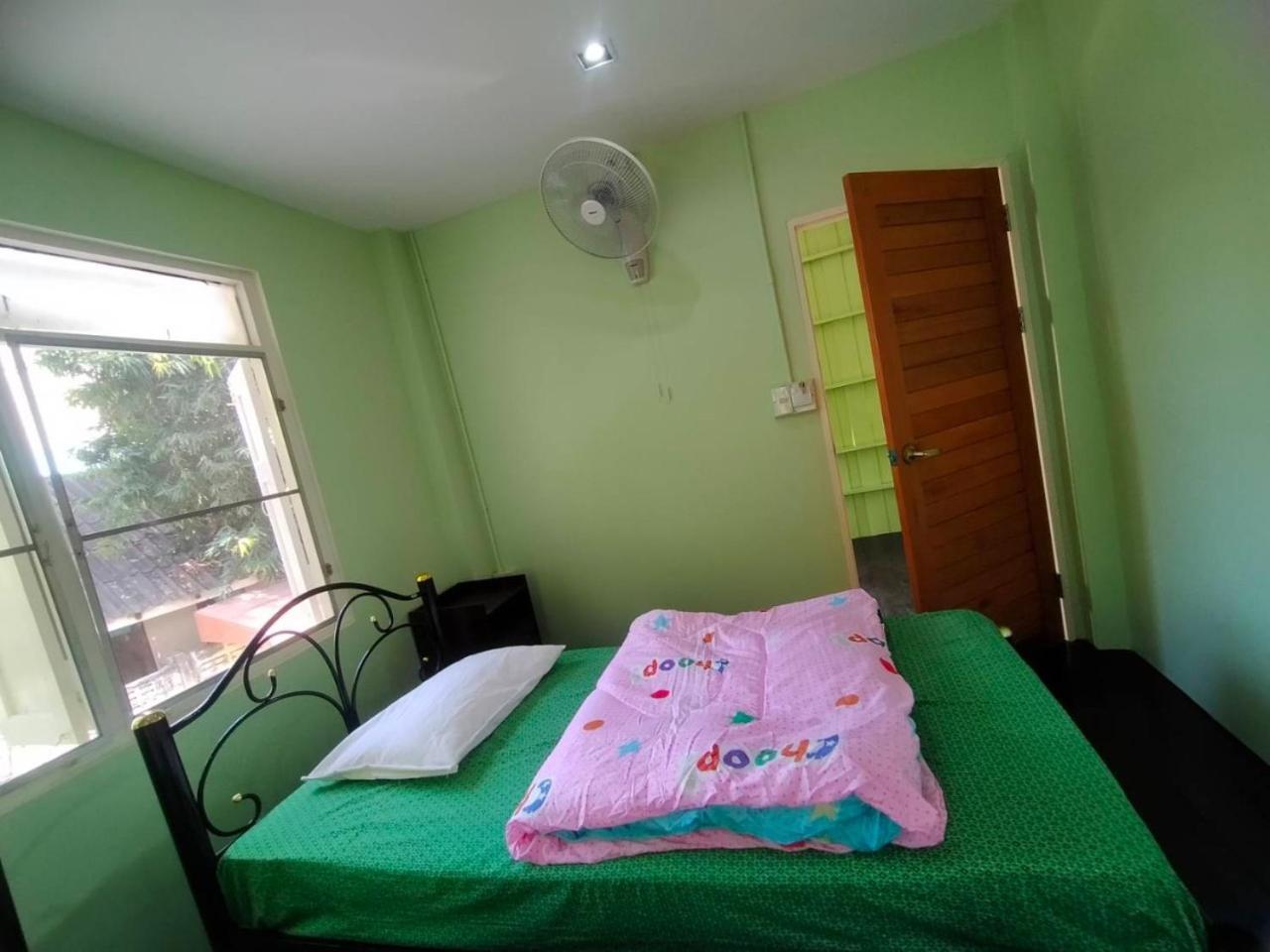 Home Stay At Tapae Τσιάνγκ Μάι Εξωτερικό φωτογραφία